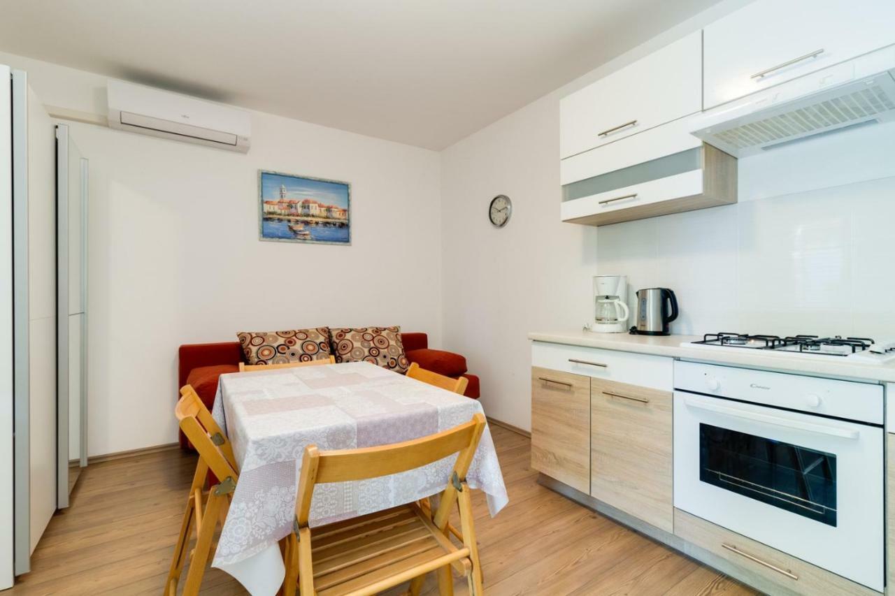 Apartments Perka Near Beach プーラ エクステリア 写真