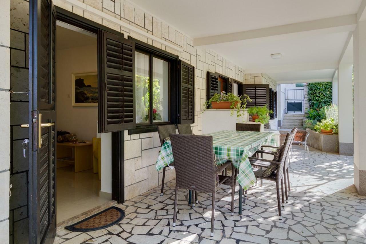 Apartments Perka Near Beach プーラ エクステリア 写真